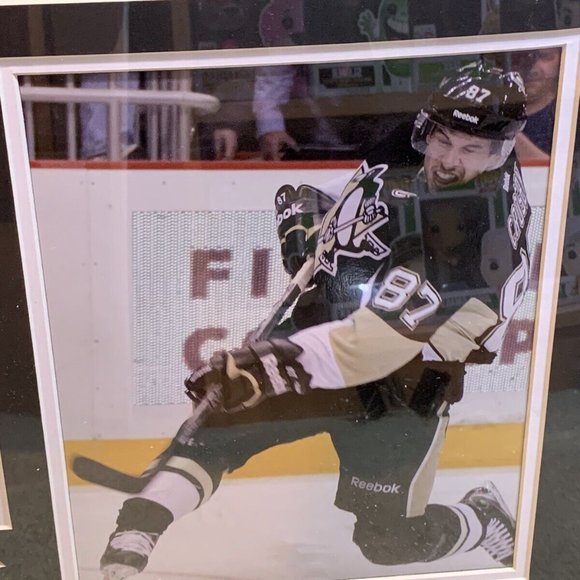 44” X 36” Pittsburgh Penguins SIDNEY CROSBY Autographed Jersey FRAMEWORTH Framed - Picture 6 of 9